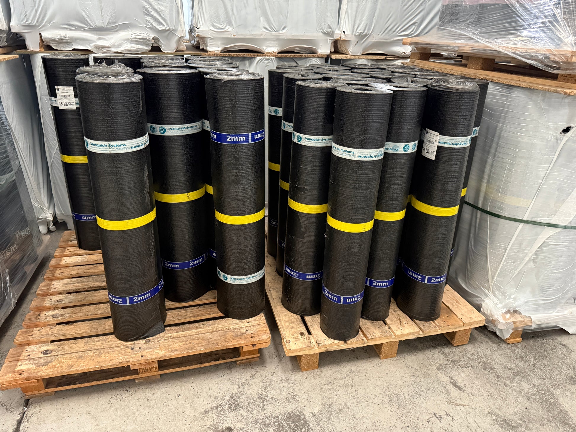 Bituminous roofing underlay membrane rolls for flat roof waterproofing