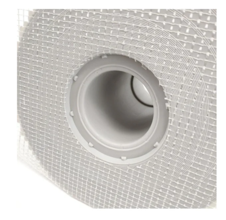 Roof outlet for liquid coatings with flange